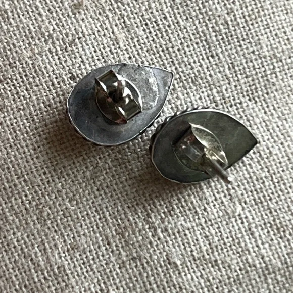 Vintage Native American Black Onyx Sterling Silver Stud Earrings - Marked STG - Picture 3 of 5